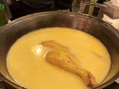 -鲜入围煮花胶鸡海鲜火锅