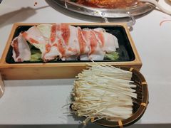 -老房老舍重庆火锅(假日城市店)
