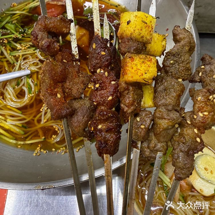 万通里的烧烤摊🍖