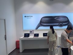 -Apple授权专营店(宝山万达店)