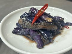 八旗茄子-沪依小酒馆心意菜