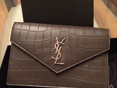 -SAINT LAURENT(海港城店)