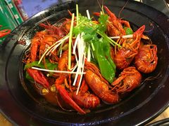 -虾弄弄海派小龙虾·牛羊蝎子火锅