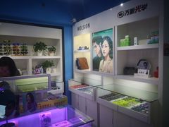 -提一眼镜·蔡司·依视路(小寨店)