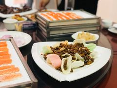 椒盐蚕蛹-东江湖游水三文鱼美食城
