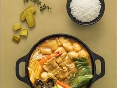 -老牌坊云南鱼豆花火锅(哈西万达店)