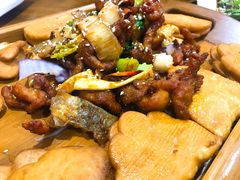 -老东镇啤酒屋海鲜加工·蒸汽海鲜·海鲜烧烤(台东店)