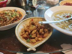 -万重锦·人文川菜馆(骡马市店)