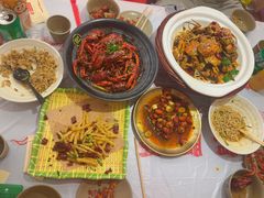 -肥肥虾庄·金牌油焖大虾(汉口城市广场店)