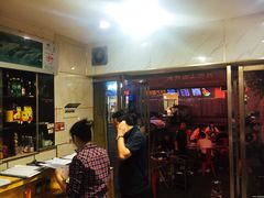 -谭记老字号跳跳蛙·香辣蟹.专注二十年(滨江店)