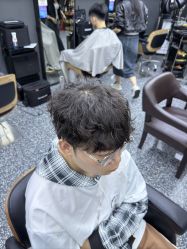 -藤野造型专业烫染接发