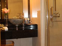 客房洗手间-顺德君豪酒店(佛山容桂渔人码头店)