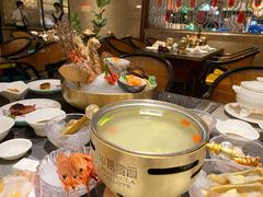 -半岛翡丽海鲜自助餐厅(观风亭店)