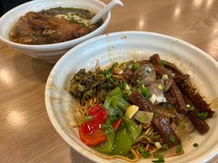 -佬钱湾仔(衣裳街店)