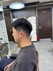 -藤野造型烫发染发