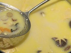 -尚尚仙·酸汤猪手·猪肚鸡火锅(华联万柳购物中心店)