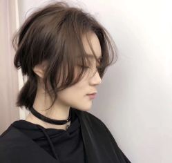 -Miracle集简美发沙龙