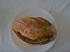 石窖全麦面包-Perma Café樸門(五羊店)