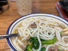 -云阿蛮云南生烫牛肉米线(奉贤路店)