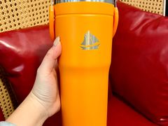 -奎屯友好时尚购物中心