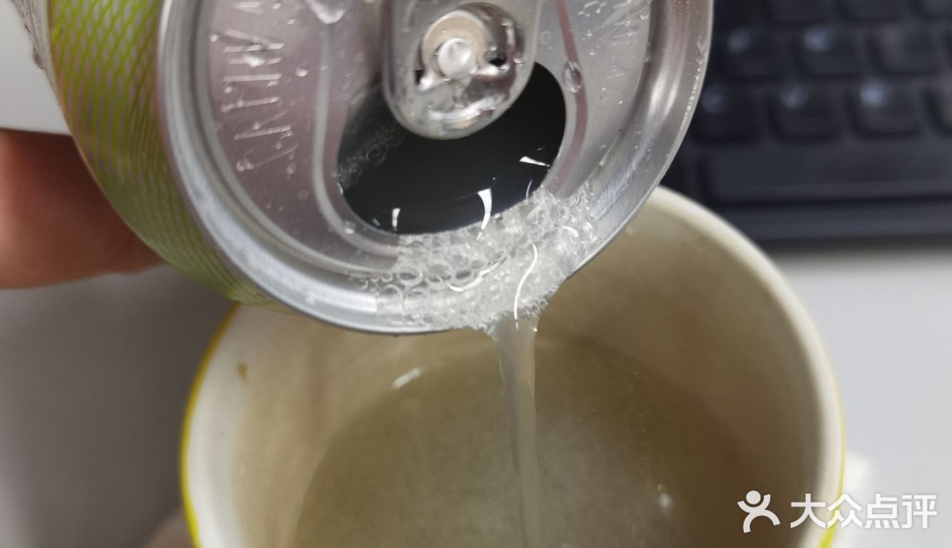 有果汁的汽水[色]圣培露[调皮]