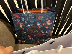 -VENCHI 闻绮(北京国贸商城店)