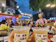 -刘姐啤酒鱼民族演艺餐厅(西街总店)