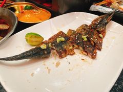-何妹湿辣牛肉·粤式烧烤砂煲(桂雅路店)