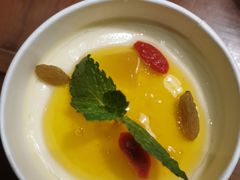 味全酸奶-雀舞云南菜(天津天河城购物中心店)