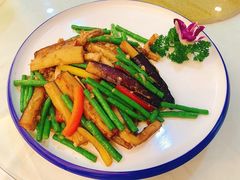 XO酱茄瓜豆角炒爽肉-松雅轩(大源店)