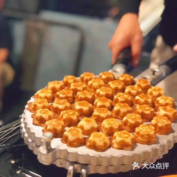 鄞州之夜 山丘集市 梅花小蛋糕