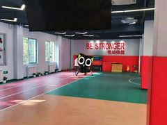 -悦动体能篮球羽毛球网球(三里河店)