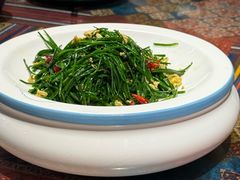 -乡村馕坑肉·烧烤·新疆菜·本地人更爱吃(阿勒泰首店)