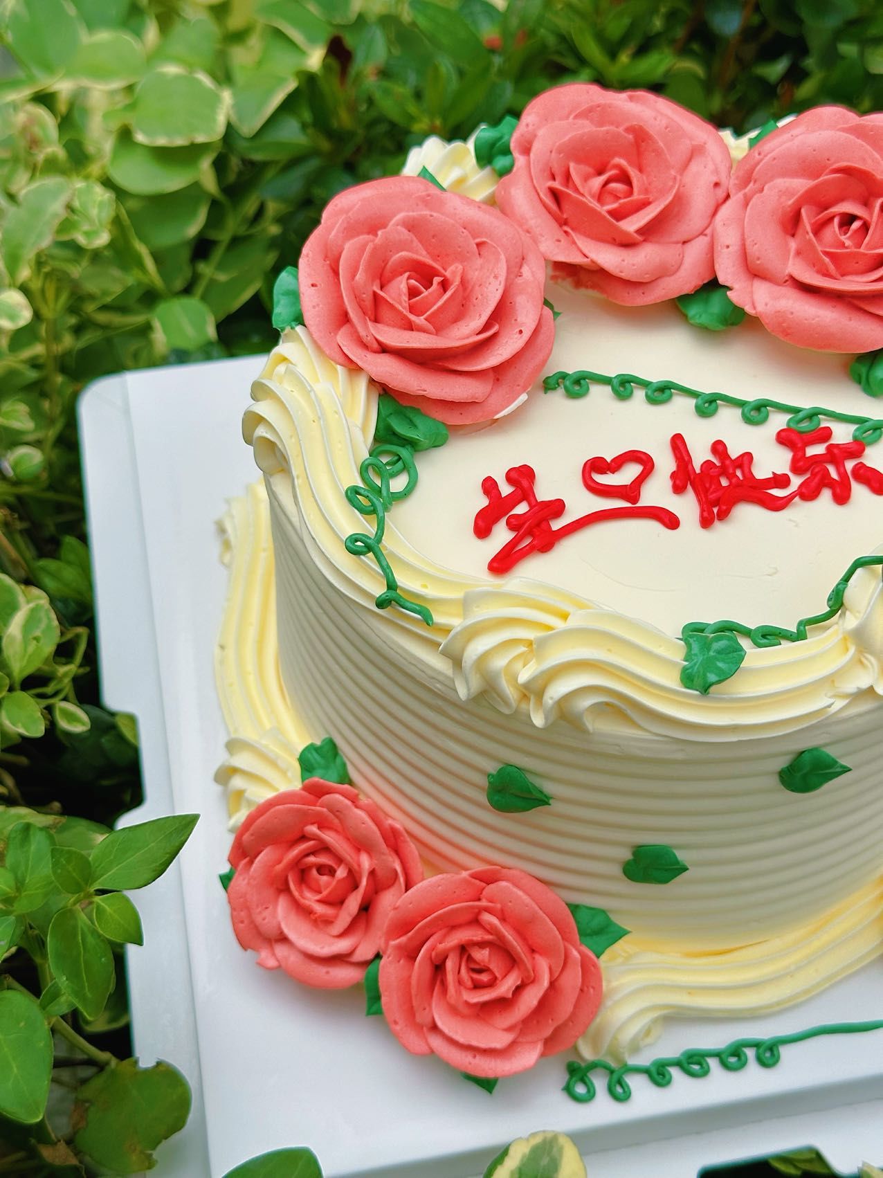 被朋友安利n久的蛋糕店!
趁着家人生日