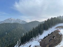 -丝绸之路山地度假区滑雪场