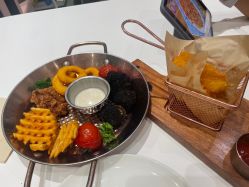 -奈尔宝·儿童乐园·亲子餐厅(华采天地店)