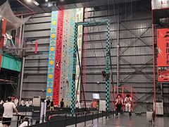 -极限PLAY运动娱乐新世界·团建派对潮玩休闲馆·室内蹦极高空游乐园