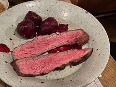 炭烤和牛腹肉加酸甜甜菜头-BOR Eatery(安福路店)