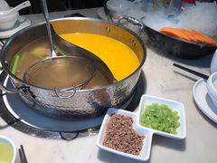 -左庭右院鲜牛肉火锅(浦江欢乐颂店)