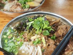 -靓姐南宁蒲庙生榨米粉(晓港湾店)