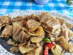 -天天向上素食餐厅(五台山店)