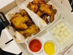 -BHC炸鸡(明洞总店)