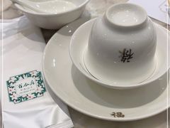 -香港百合居(LCM置汇旭辉广场店)