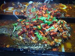 -炭火功夫烤鱼·小龙虾音乐餐吧(新风街店)