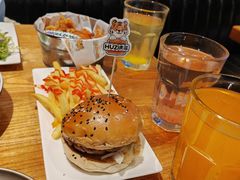 -HUZI虎滋精酿餐吧(京西大悦城店)