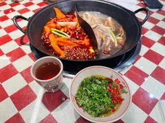 -赵美丽重庆火锅(西安直营总店)