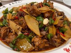 -鲁南仔·滕州炒鸡(经三路店)