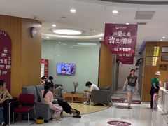 -雅悦齿科(顾村公园店)