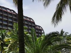 -三亚湾海居铂尔曼度假酒店