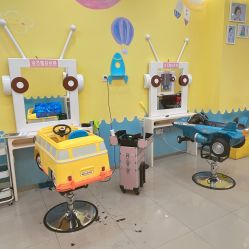 -爆米花儿童美发乐园